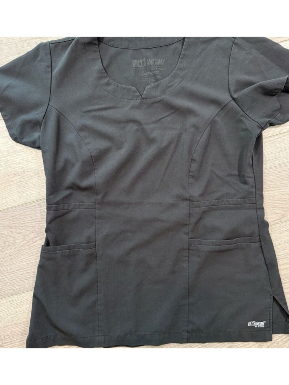 medium scrub top black nursing